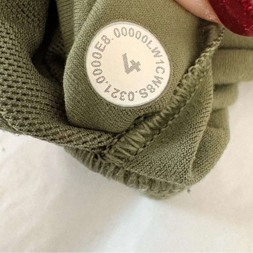 Lululemon | Align Tank Top | Sz 4 A/B Cup | Green Twill | EUC - Picture 2 of 4